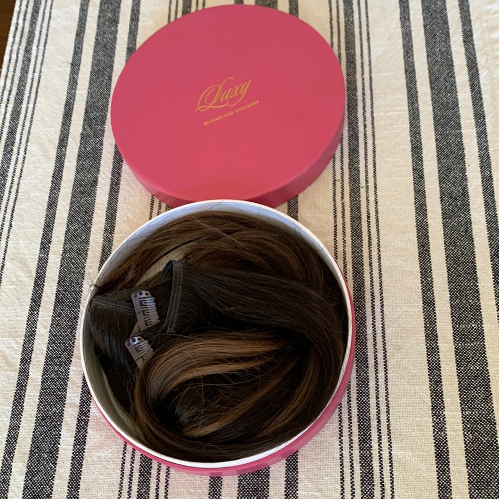 COPY - Luxy 16’ Clip in seamless hair extensions Mocha Balayage
